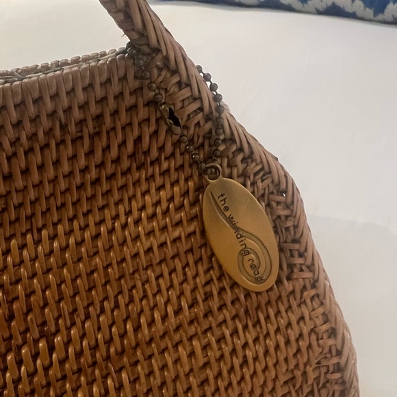 BRAND NEW The Winding Road brand Brown woven Hand Bag with Curved Design - Picture 3 of 9